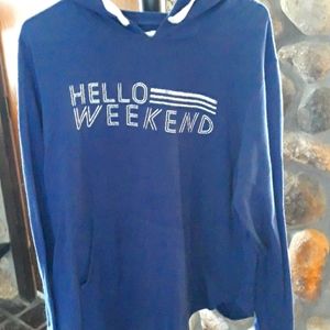 Light weight hoodie shirt